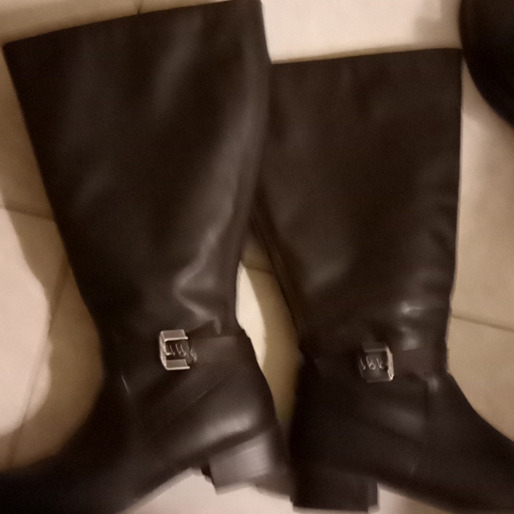 Knee high riding boots